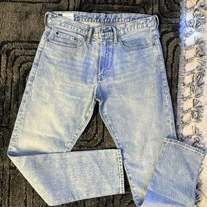 NWT Gap Denim pants Women’s High Rise Slim Taper Jeans 32/30